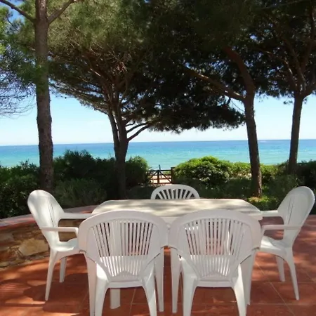 Villa Climatisee 2 Chambres Avec Vue Sur La Mer Et Parking A Cavalaire-Sur-Mer - Fr-1-100-199 Villa *