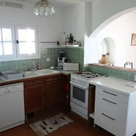 Villa Climatisée 2 Avec Vue Sur La Et Parking à - Fr-1-100-199 *
